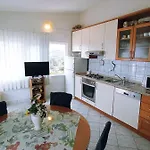 Appartement Karlo Nečujam
