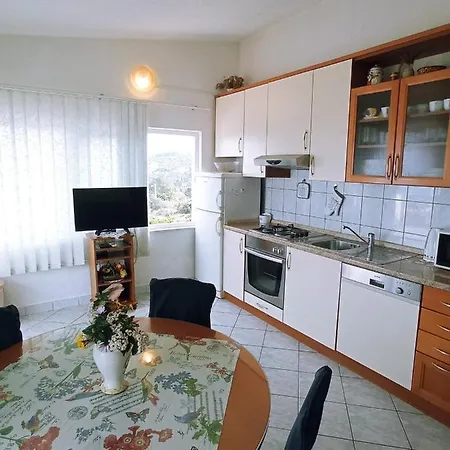 Apartament Karlo Nečujam